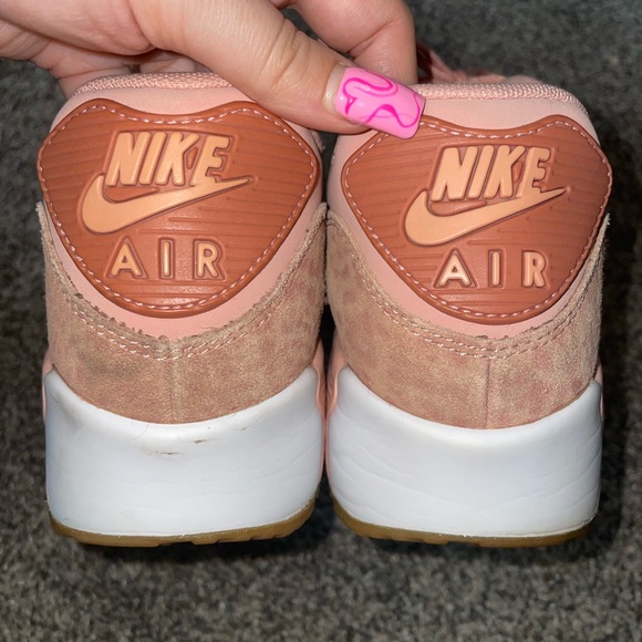 Pink Nike Air Max 90 - Picture 4 of 5